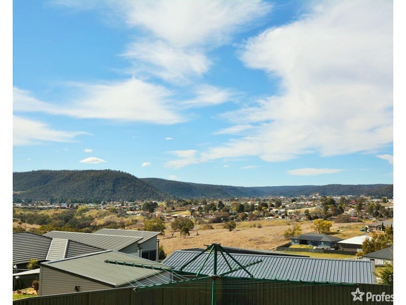 27 James O’Donnell Drive, Lithgow NSW 2790