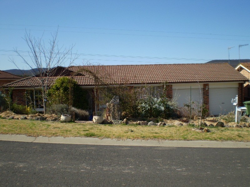 14 Walker Drive, Wallerawang NSW 2845