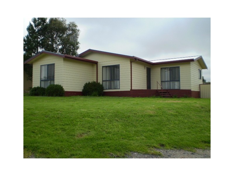 15 Ian Holt Drive, Lidsdale NSW 2790