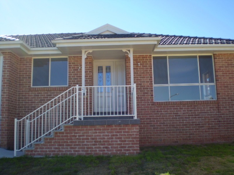 2 Barracks Place, Lithgow NSW 2790