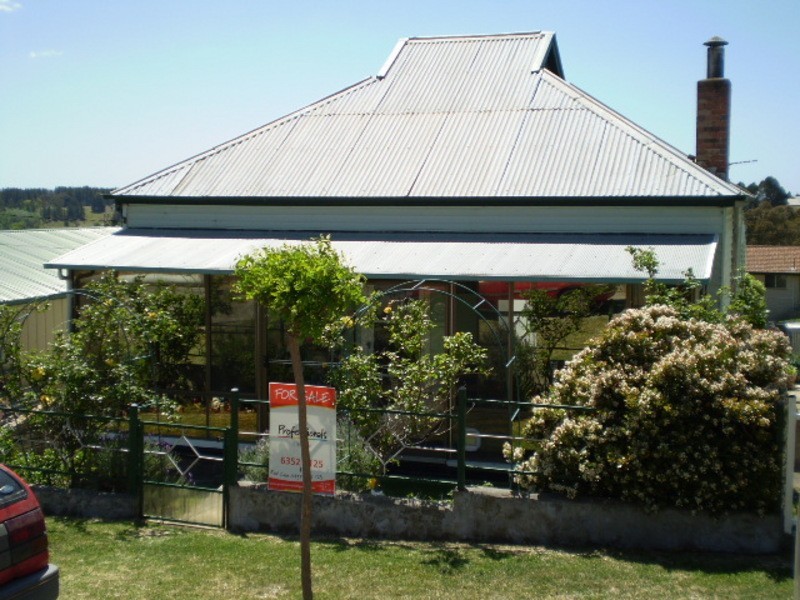 21 Purcell Street, Portland NSW 2847