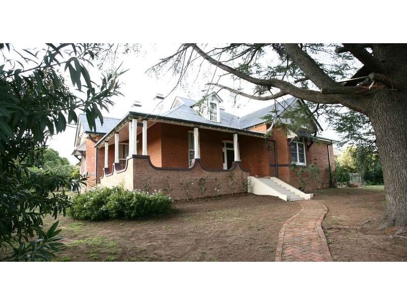 22 Keswick Street, Cowra NSW 2794