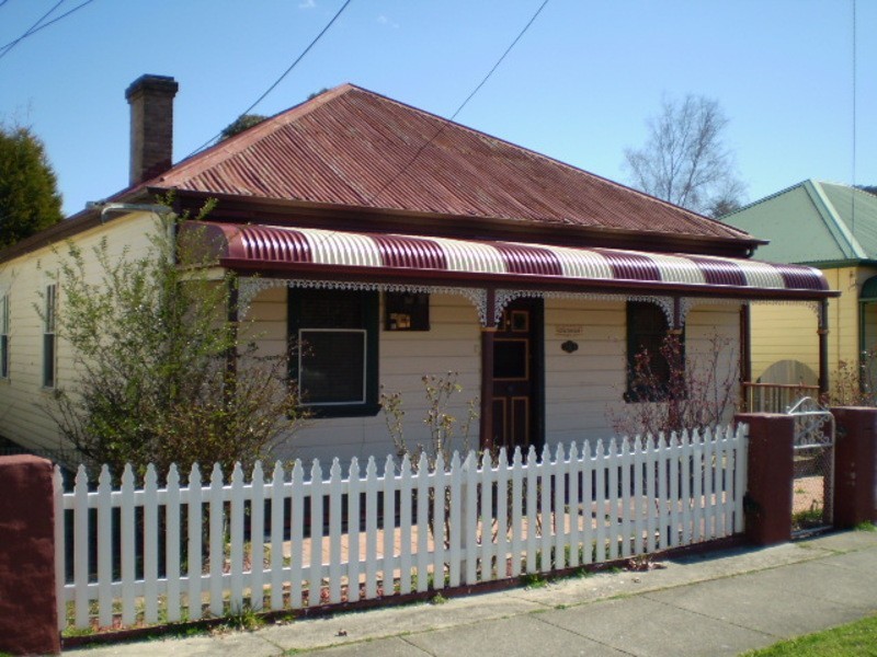 80 Ferro Street, Lithgow NSW 2790