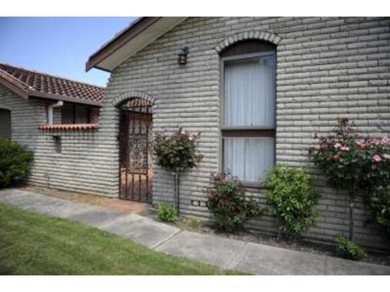 8 Enfield Avenue, Lithgow NSW 2790