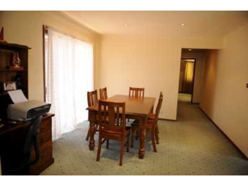 8 Enfield Avenue, Lithgow NSW 2790