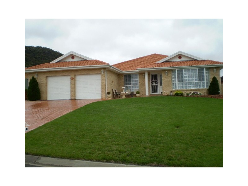 27 Robinia Drive, Lithgow NSW 2790