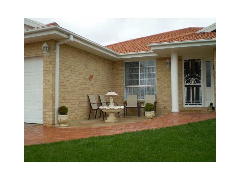 27 Robinia Drive, Lithgow NSW 2790