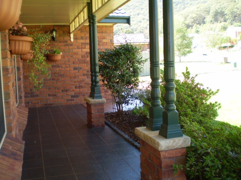 24 Robinia Drive, Lithgow NSW 2790