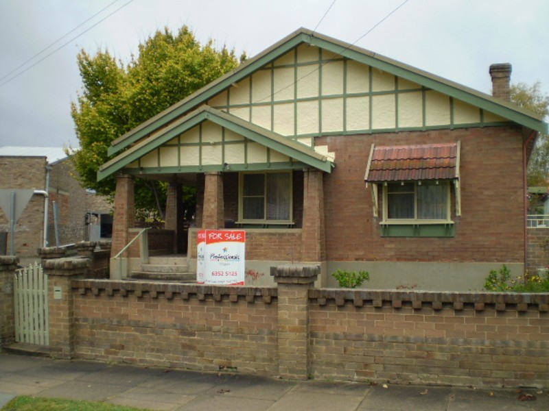 97 Calero Street, Lithgow NSW 2790