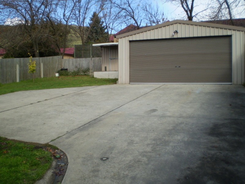 90 Rabaul Street, Lithgow NSW 2790