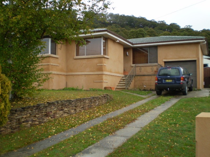 6 Hassans Walls Road, Lithgow NSW 2790