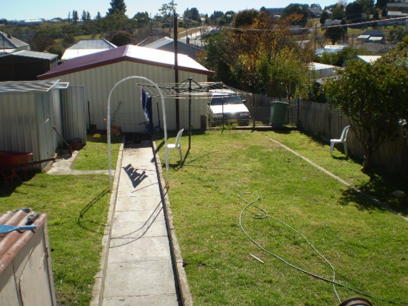 11 Piper Street, Portland NSW 2847