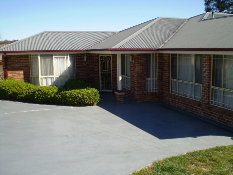 2 Lilac Place, Lithgow NSW 2790