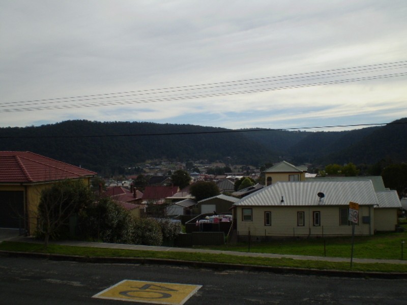 27 Hill Street, Lithgow NSW 2790