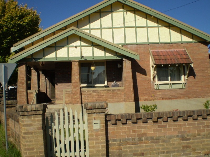 97 Calero Street, Lithgow NSW 2790