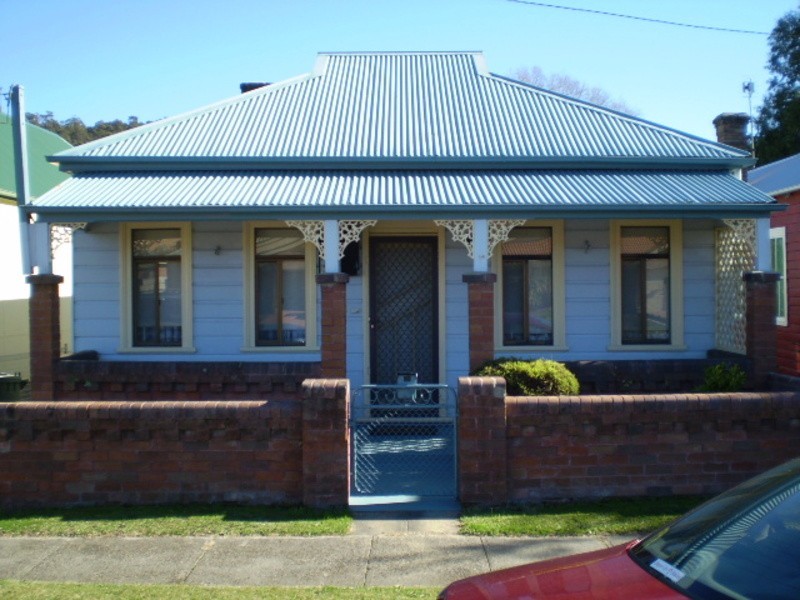 186 Inch Street, Lithgow NSW 2790