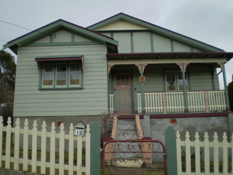 15 Park Street, Portland NSW 2847