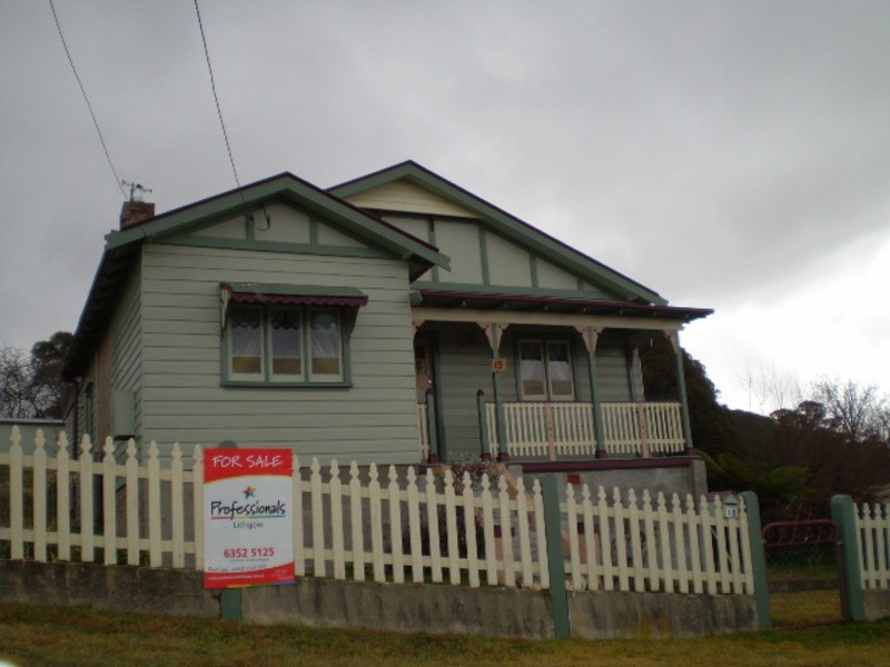 15 Park Street, Portland NSW 2847
