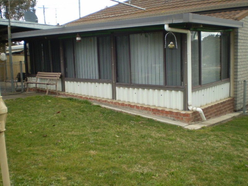 10 Railway Avenue, Portland NSW 2847