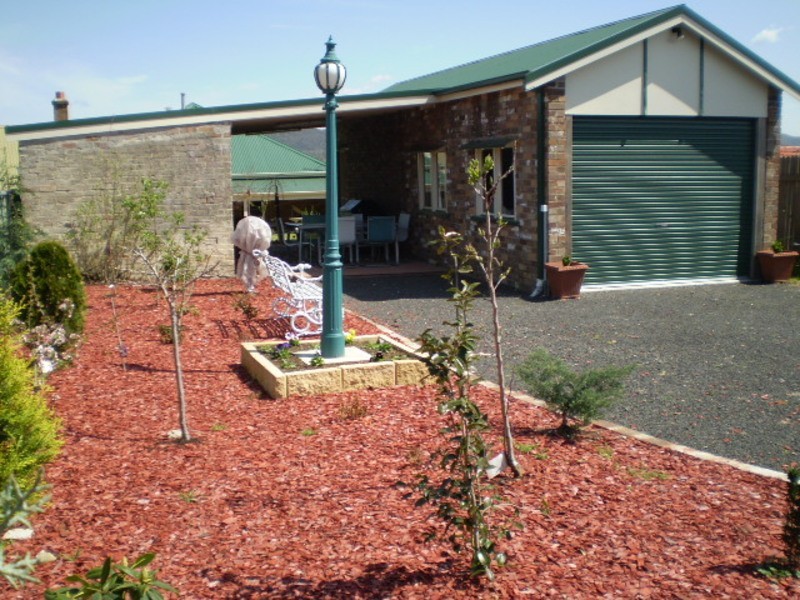 55 Ferro Street, Lithgow NSW 2790