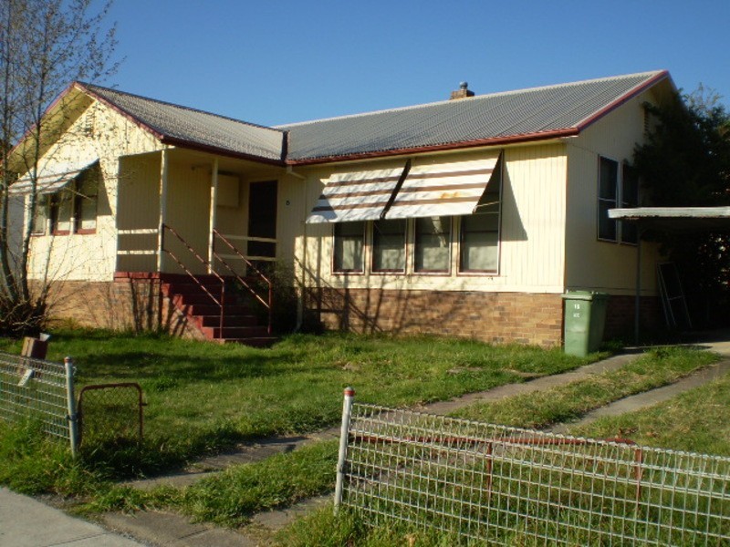 15 Sandford Avenue, Lithgow NSW 2790
