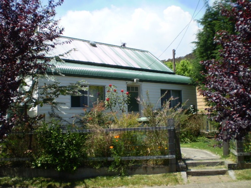 7 Victoria Avenue, Lithgow NSW 2790