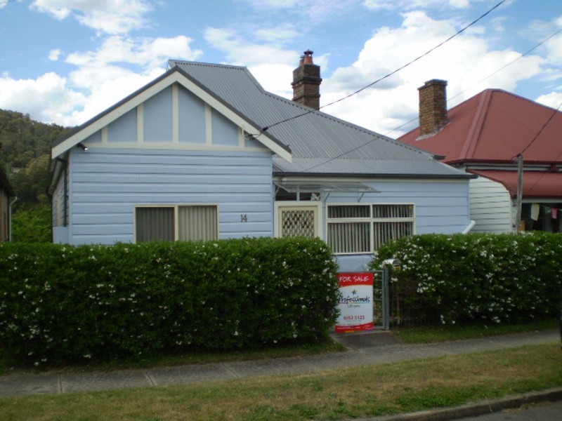 14 Read Avenue, Lithgow NSW 2790