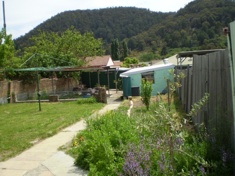 14 Read Avenue, Lithgow NSW 2790