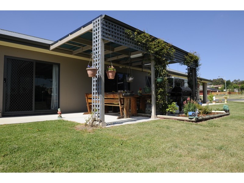 15 Windarra Place, Lithgow NSW 2790