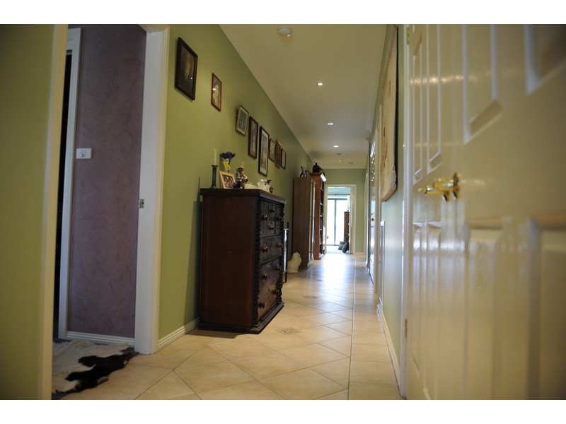 15 Windarra Place, Lithgow NSW 2790