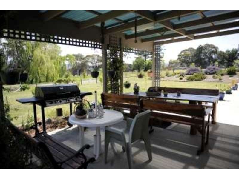 15 Windarra Place, Lithgow NSW 2790