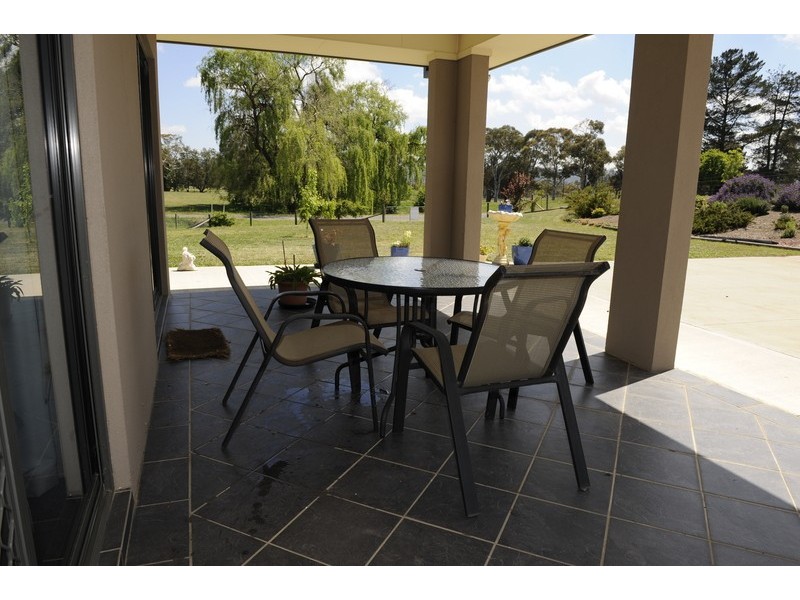 15 Windarra Place, Lithgow NSW 2790