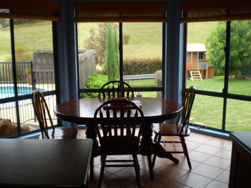 8 Girraween Drive, Lithgow NSW 2790