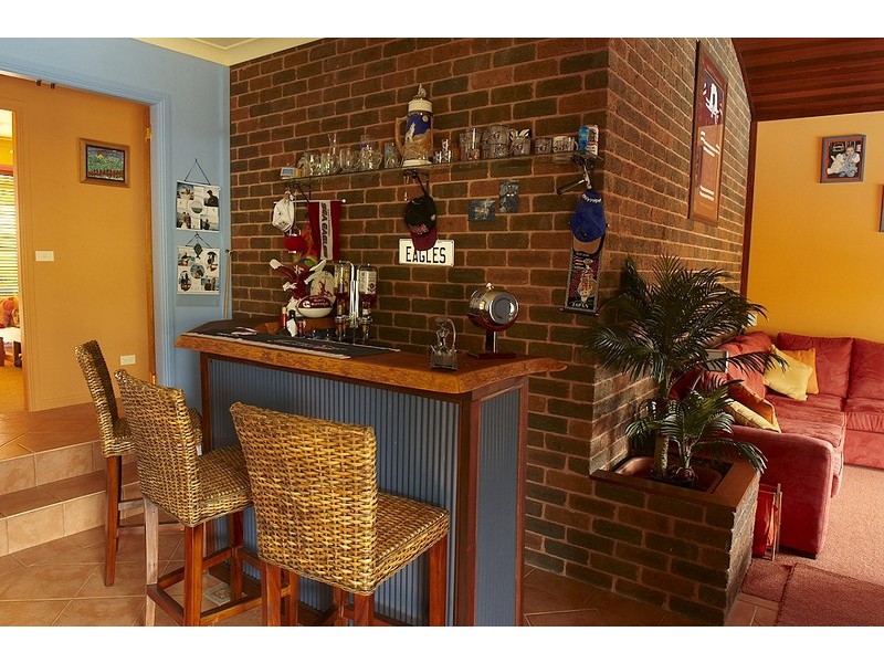 8 Girraween Drive, Lithgow NSW 2790