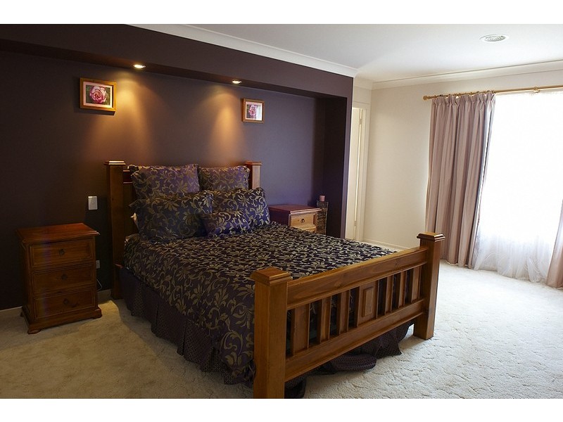 9 Claret Ash Avenue, Lithgow NSW 2790
