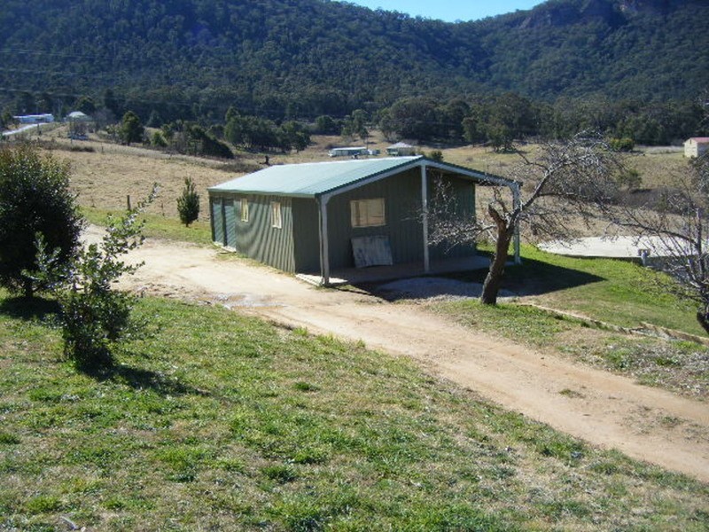 6 Daintree Close, Lithgow NSW 2790