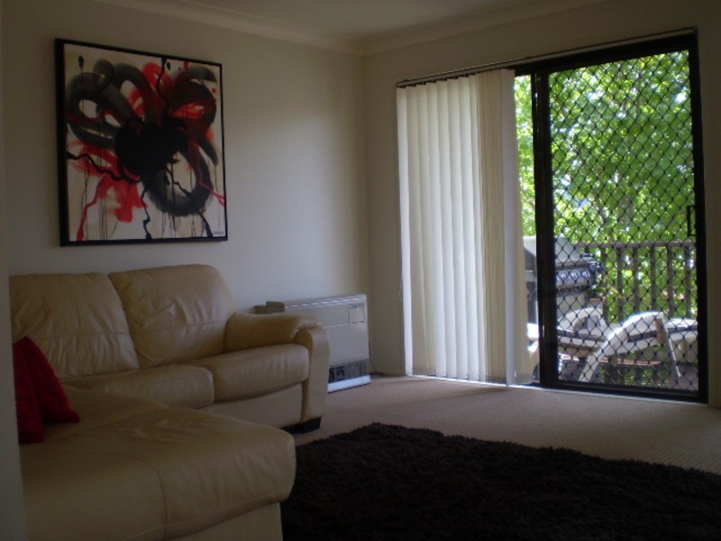 9 Hill Range Crescent, Lithgow NSW 2790