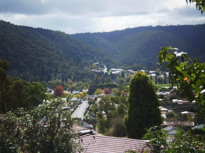 9 Hill Range Crescent, Lithgow NSW 2790