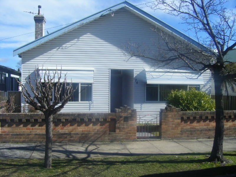 74 Cupro Street, Lithgow NSW 2790