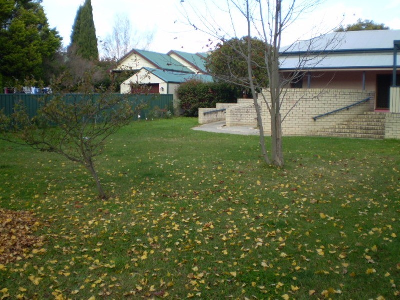 26 Read Avenue, Lithgow NSW 2790