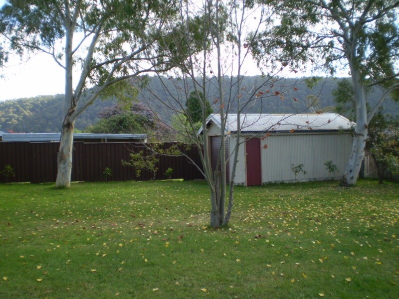26 Read Avenue, Lithgow NSW 2790