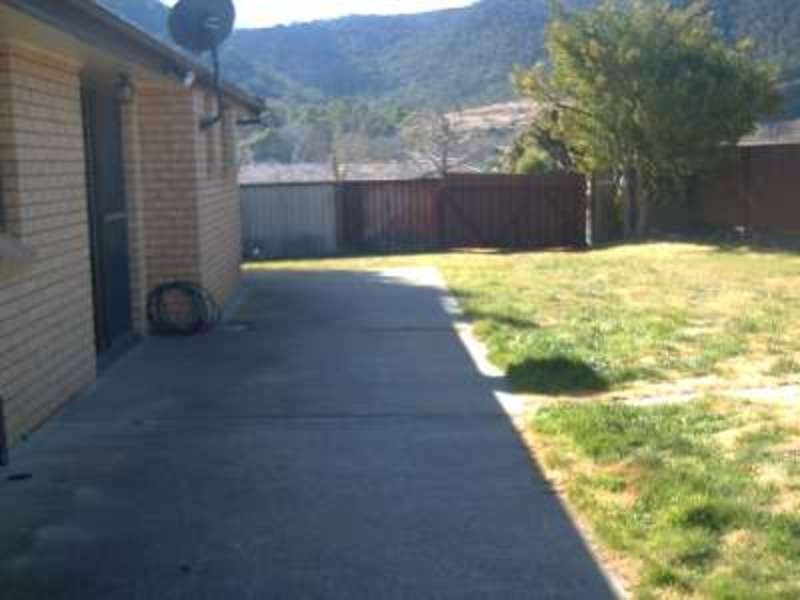 27 Chivers Close, Lithgow NSW 2790
