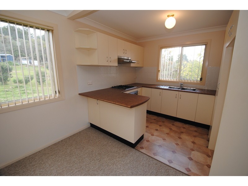 6 Creek Street, Portland NSW 2847