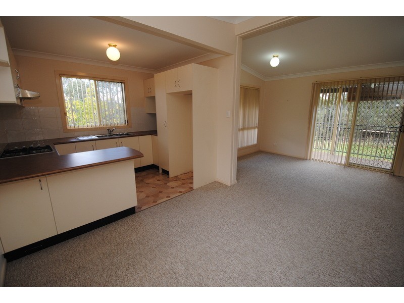 6 Creek Street, Portland NSW 2847