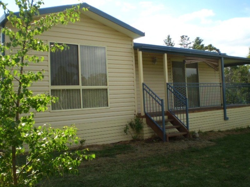 6 Creek Street, Portland NSW 2847