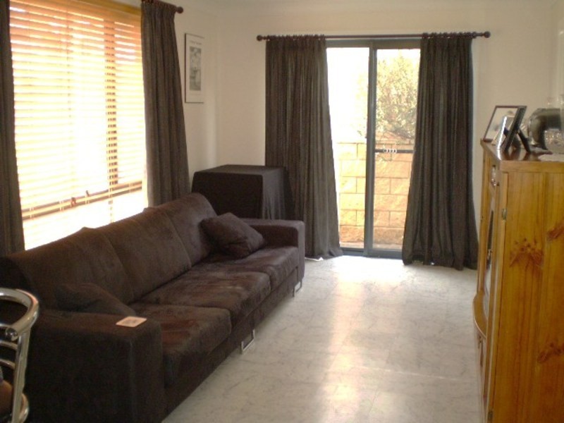 4 Claret Ash Avenue, Lithgow NSW 2790