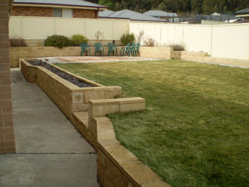 4 Claret Ash Avenue, Lithgow NSW 2790