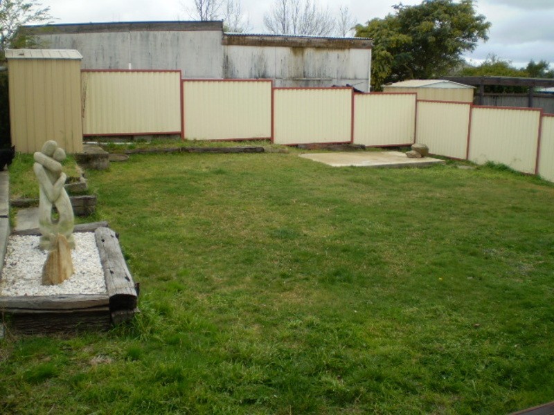 11 Tobruk Street, Lithgow NSW 2790