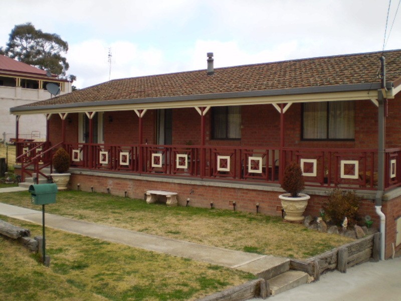 8 Green Street, Portland NSW 2847