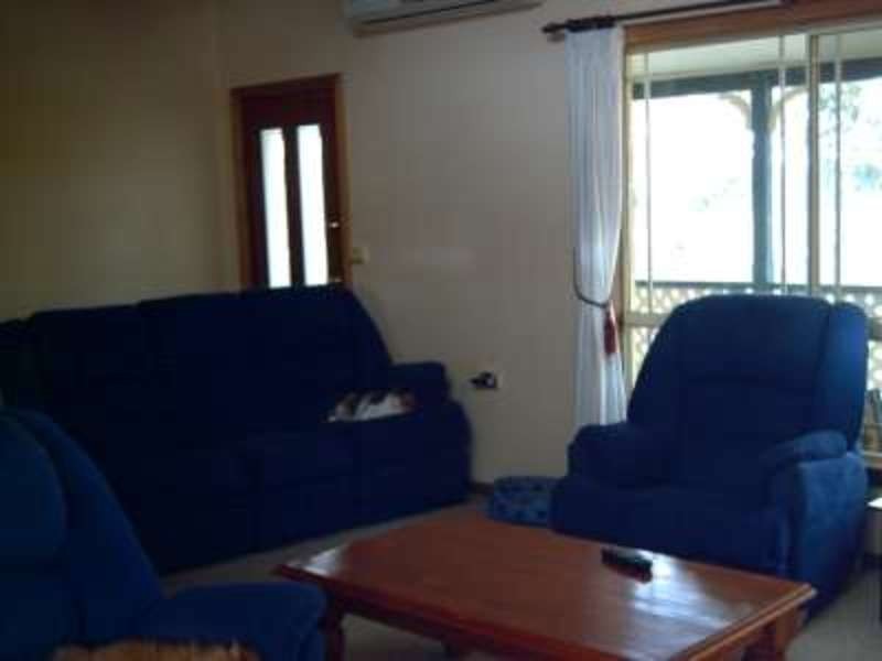 Meadow Flat NSW 2795